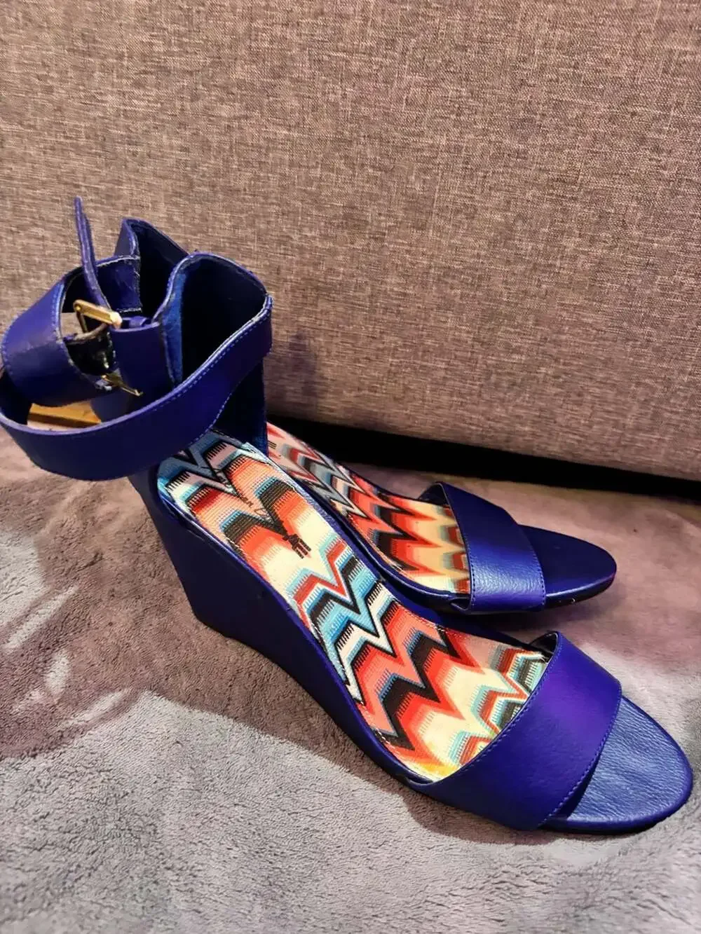 American Eagle Blue Ankle Strap Wedge Sandals With Aztec Print Insoles 9.5